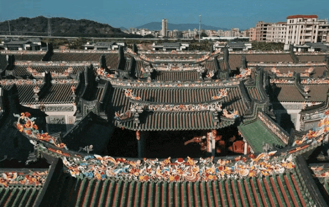 违建豪宅“英之园”已连夜拆除数十台挖机正在作业官方回应(图10)