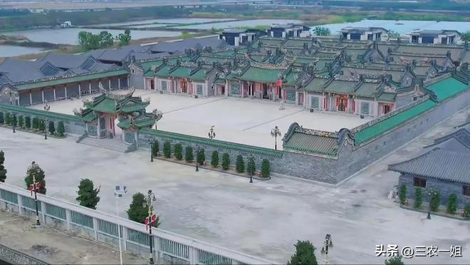 违建豪宅“英之园”已连夜拆除数十台挖机正在作业官方回应(图13)