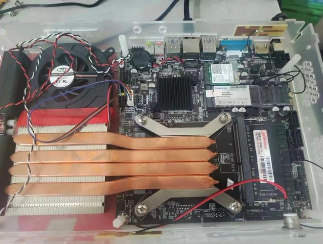 报废一体机改成小主机搭载11代i5处理器内存硬盘都能换(图2)