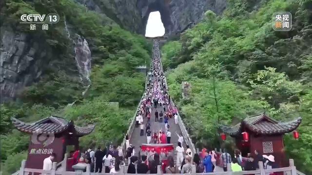 耗资24亿的古城四年累计亏损超10亿停车场成唯一盈利项目 title=