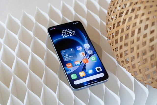 2025公认最香的3款手机16GB+512GB“大跳水”高性能再战六年(图4)